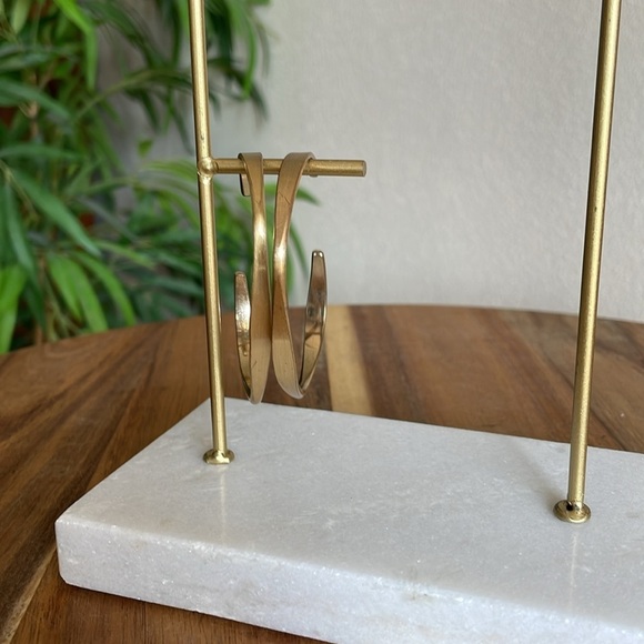 Bracelet Women’s Brushed Gold Slip On Dainty Adjustable Bangles - Picture 2 of 5